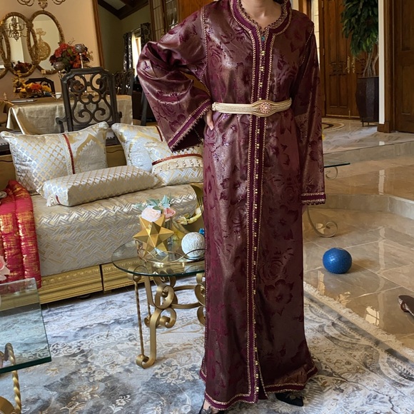 Moroccan traditional caftan handmade - Picture 12 of 17